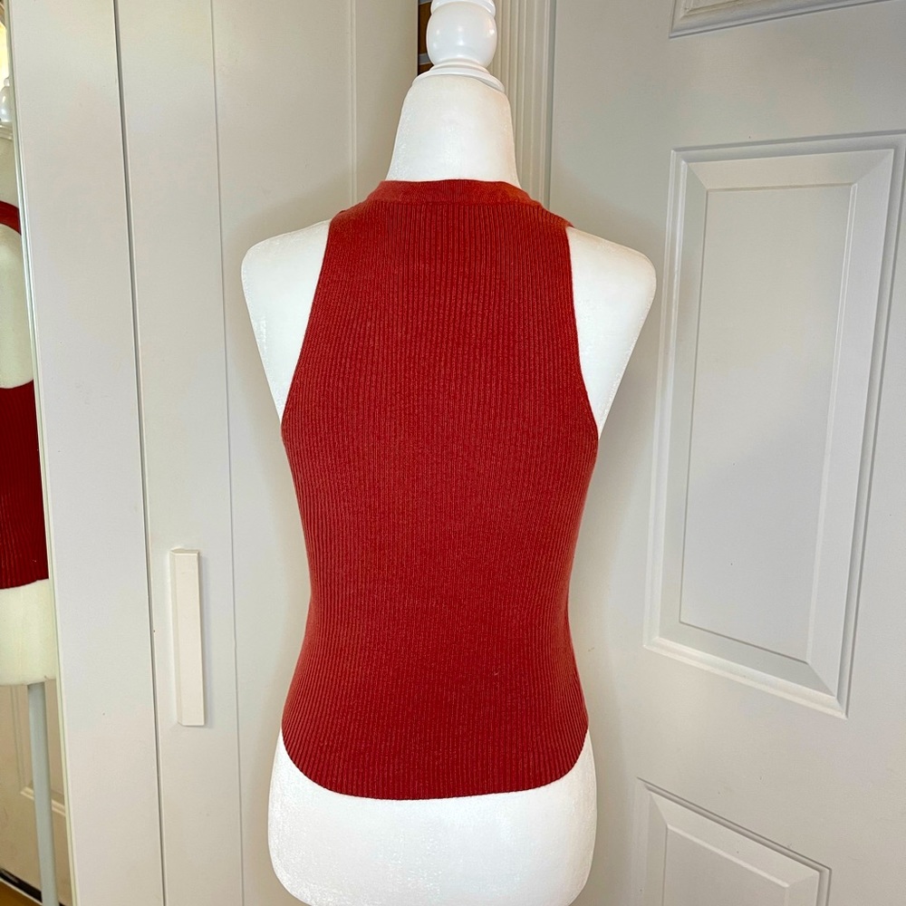 🧡S Windsor Top❤️ - Picture 2 of 2